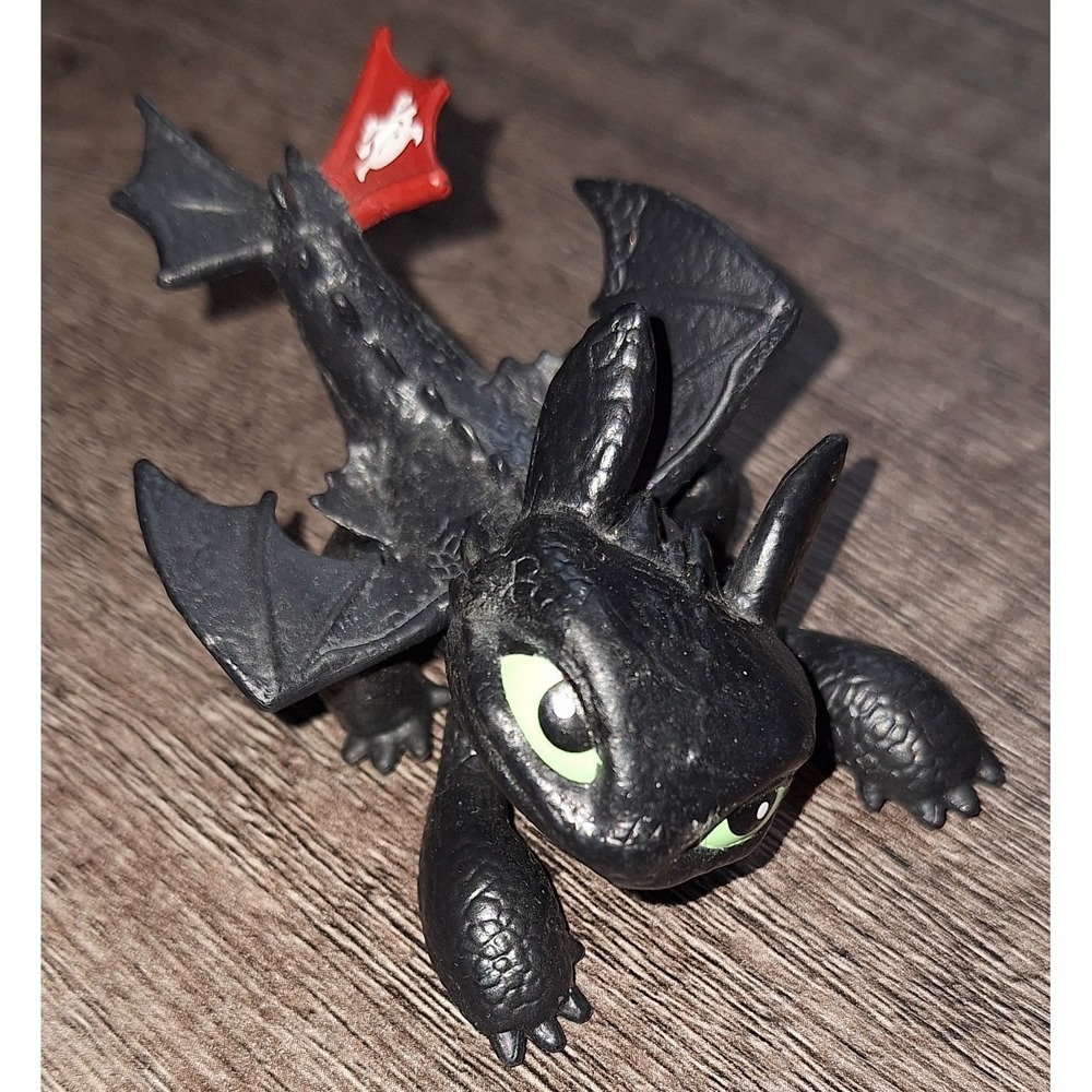 TOOTHLESS HOW TO TRAIN YOUR DRAGON NIGHT FURY 3.5" ACTION FIGURE SML 66551 DWA